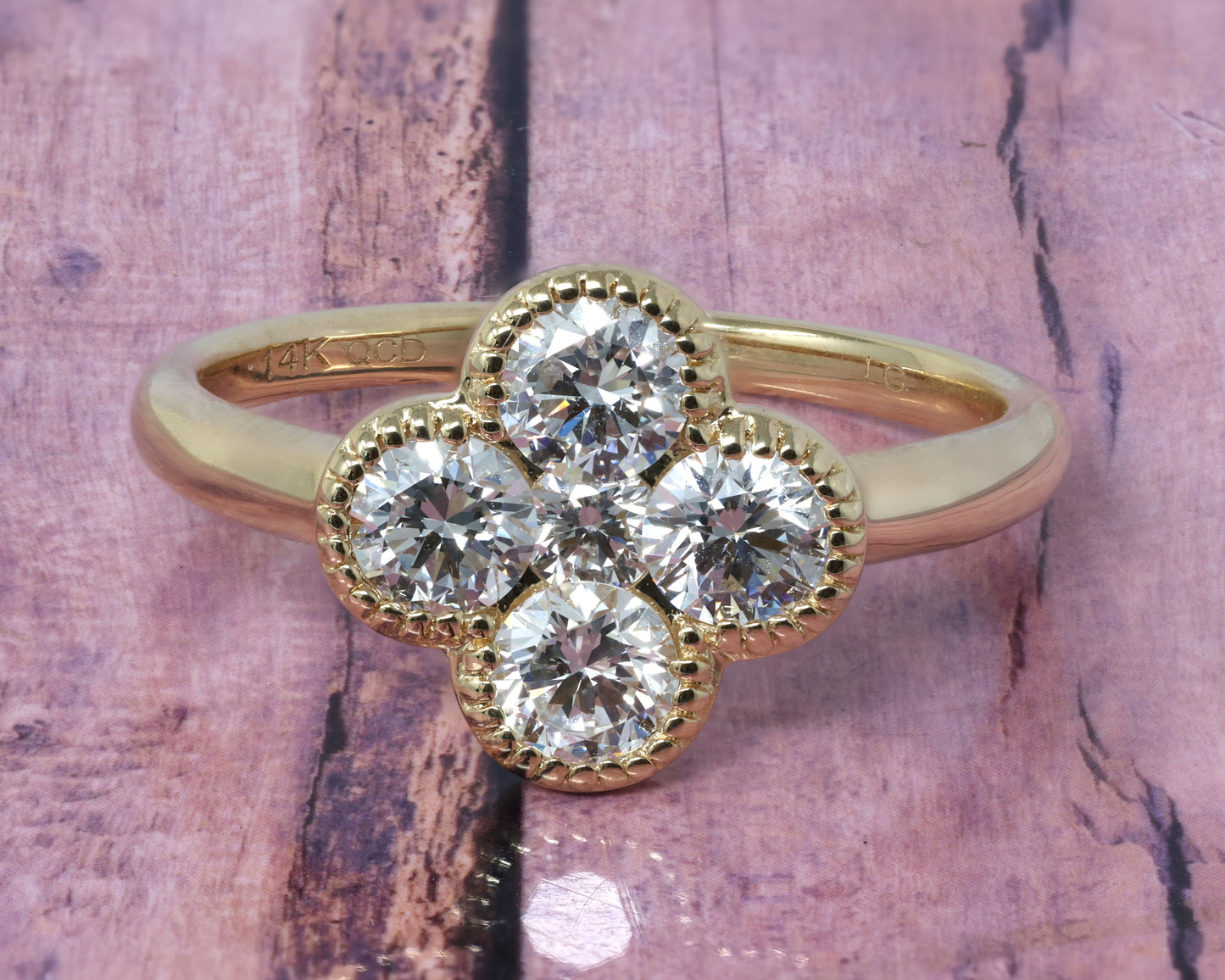 14K Solid Gold Lab Grown Diamond 1.06 Ct Four Leaf Clover Ring. Size 7