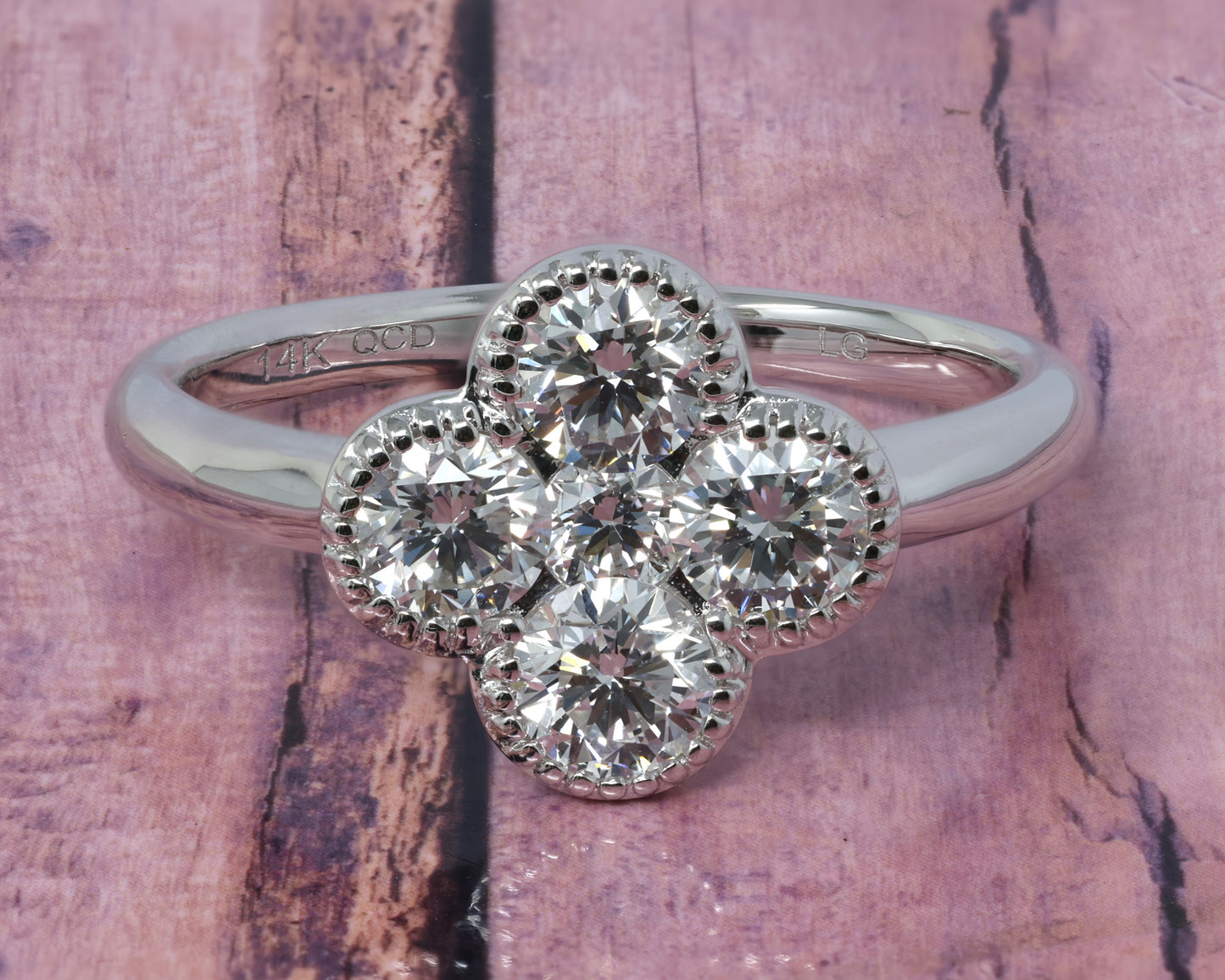 14K Solid Gold Lab Grown Diamond 1.06 Ct Four Leaf Clover Ring. Size 7