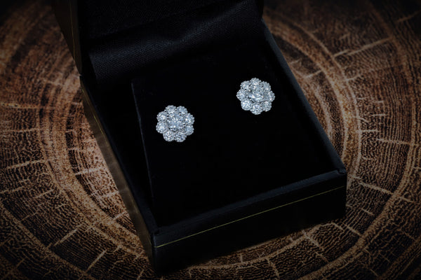 14K White Gold Lab Grown Diamond Flower Stud Earrings IGI Certified 7/8Ct G-H Color VS1-VS2 Clarity