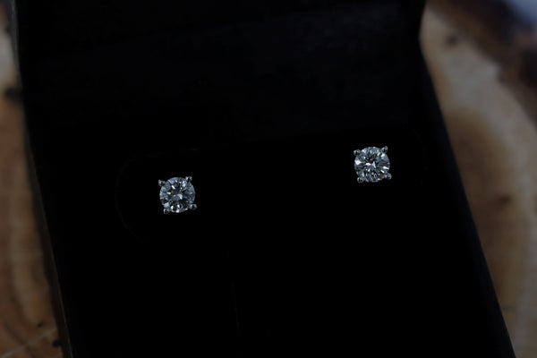 14K White gold Lab Grown Diamond Stud Earrings. IGI Certified. Total 3/8 CT, G-H Color, VS1-VS2 Clarity